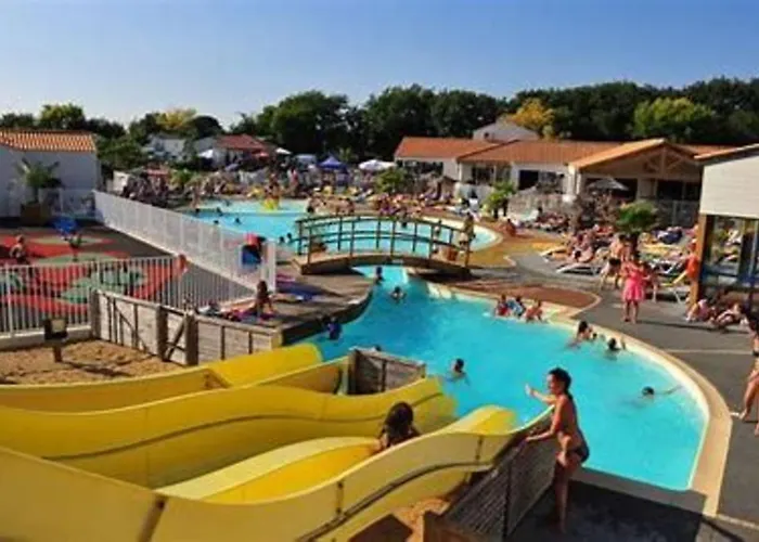 Beautiful 3-bedroom Mobil - Near The Horská chata *