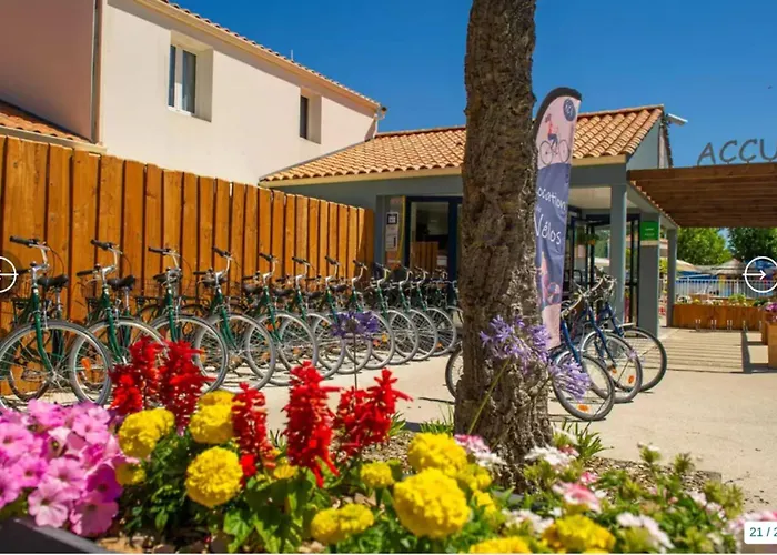 Beautiful 3-bedroom Mobil - Near The *