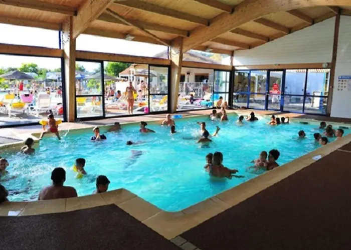 Beautiful 3-bedroom Mobil - Near The